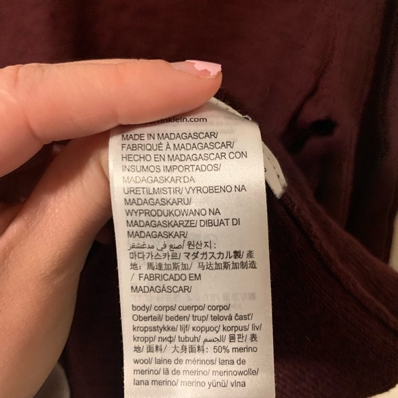 Calvin Klein sweater small - Picture 4 of 6